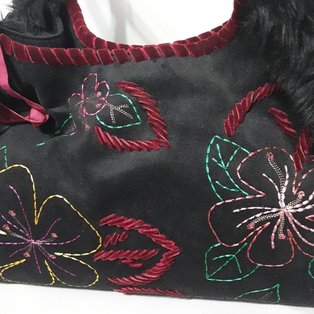 ANTONIO‎ I MELANI Black Faux Fur Multicolored Embroidered Detail Tote